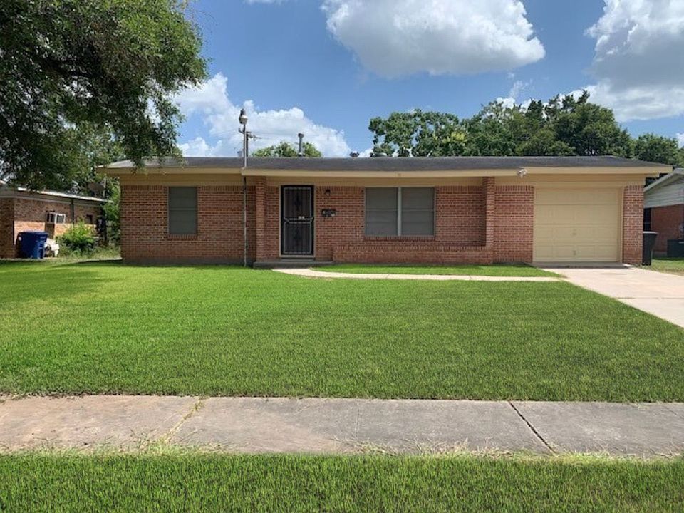 1st image of 4718 Bernadine Dr