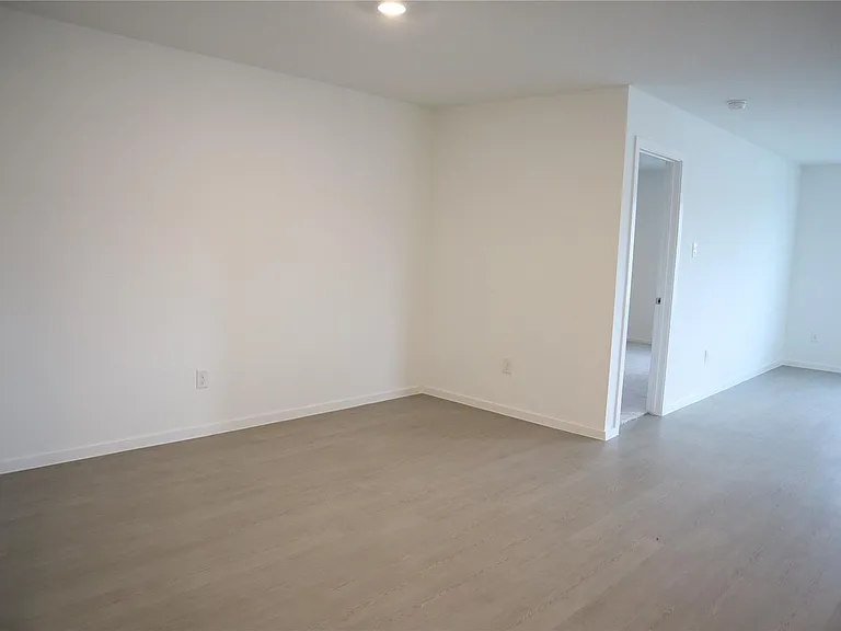216 Lantana Ln — Photo 18