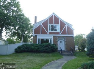 1903 River St, Burlington, IA 52601