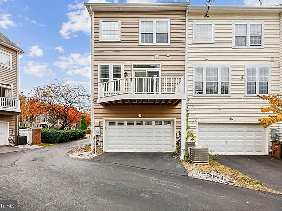 5th image of 714 Crooked Creek Dr