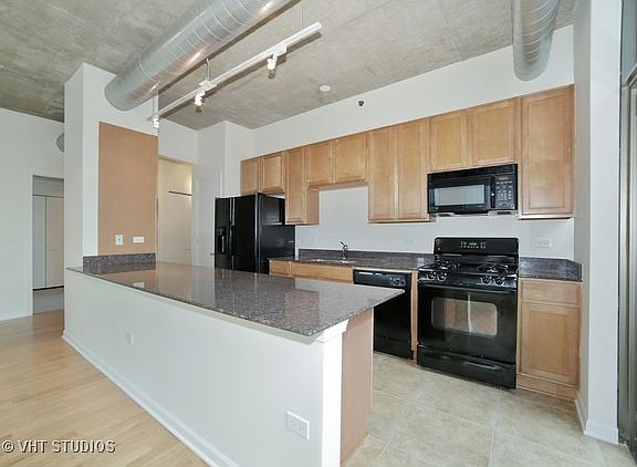 5th image of 125 E 13th St Unit 1101