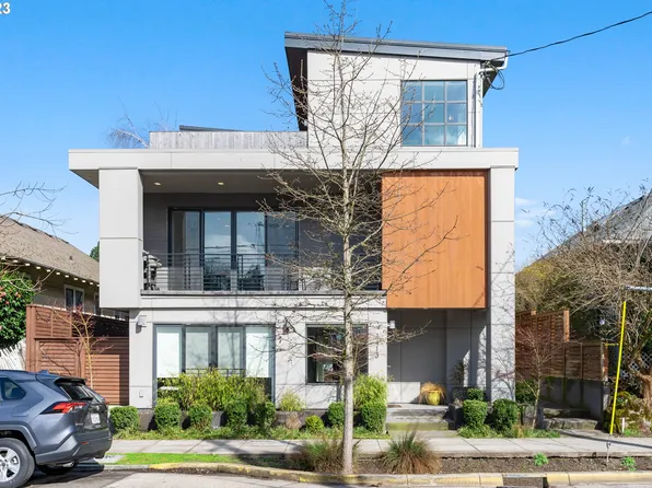 3413 SE Division St, Portland, OR 97202