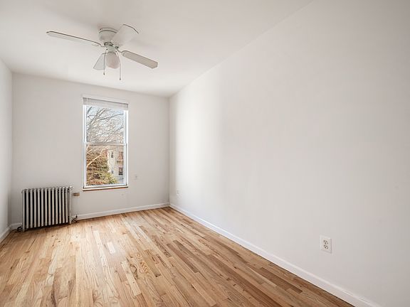 4th image of 590 Manhattan Ave APT 3