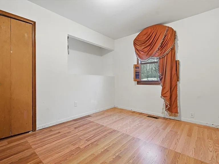 21428 Lundy Dr — Photo 3