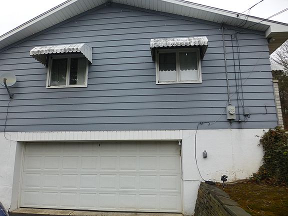 3rd image of 23 Leslie Dr #L-13