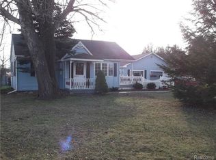 5191 Bowman Rd, Saint Clair, MI 48079