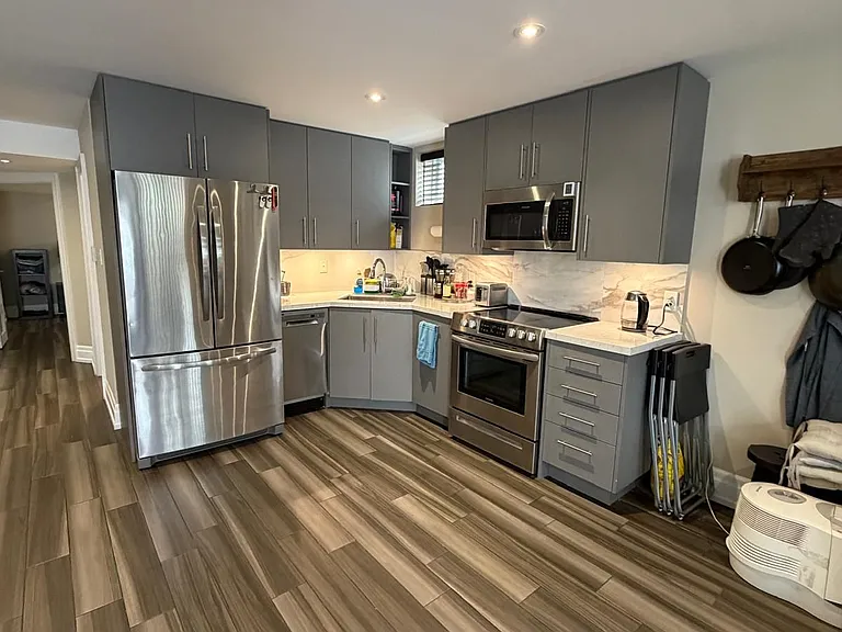 78 Brampton Rd #LOWER — Photo 8