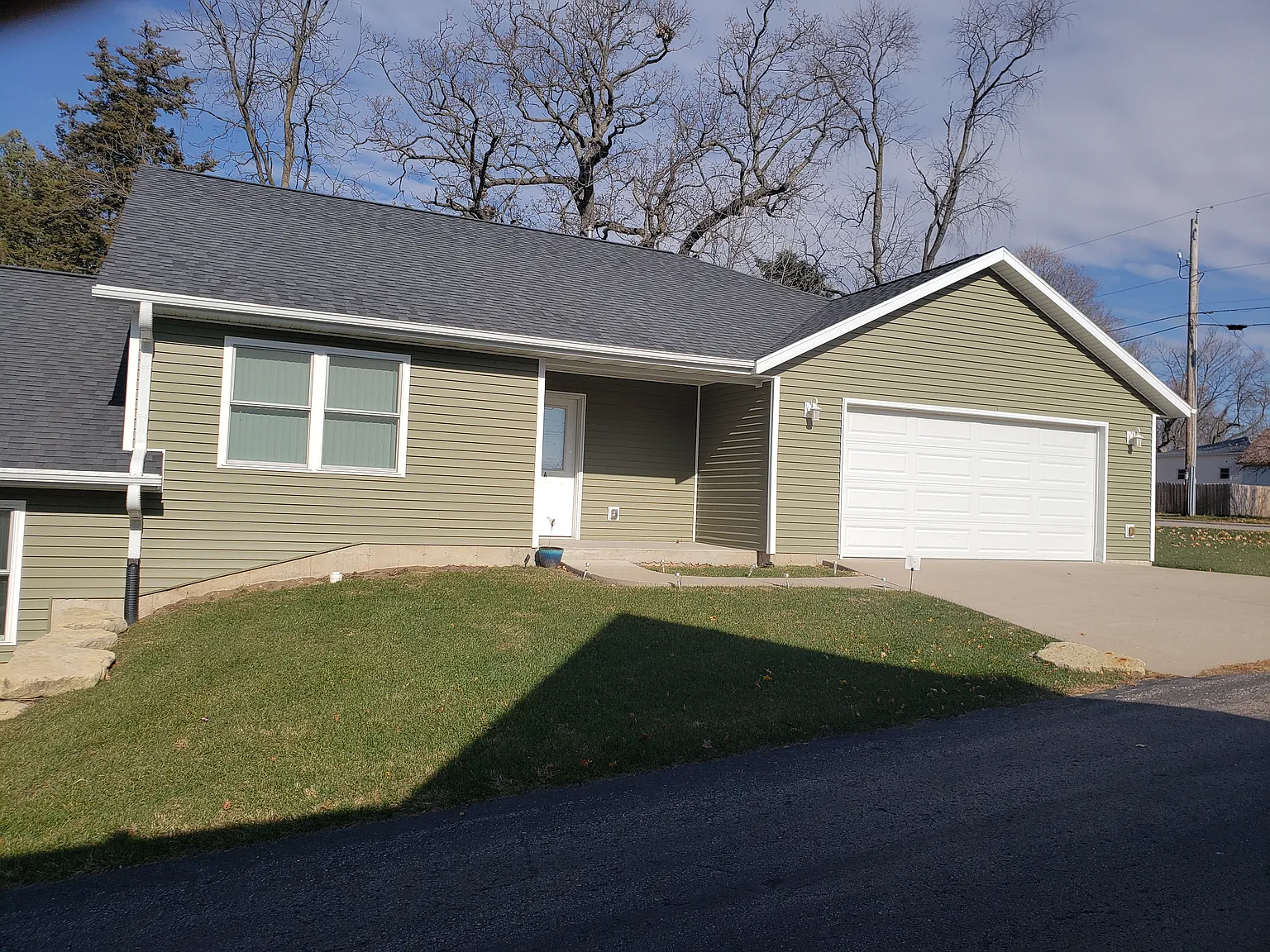 2 bed, 1250 sqft, $1,500 — Photo 1