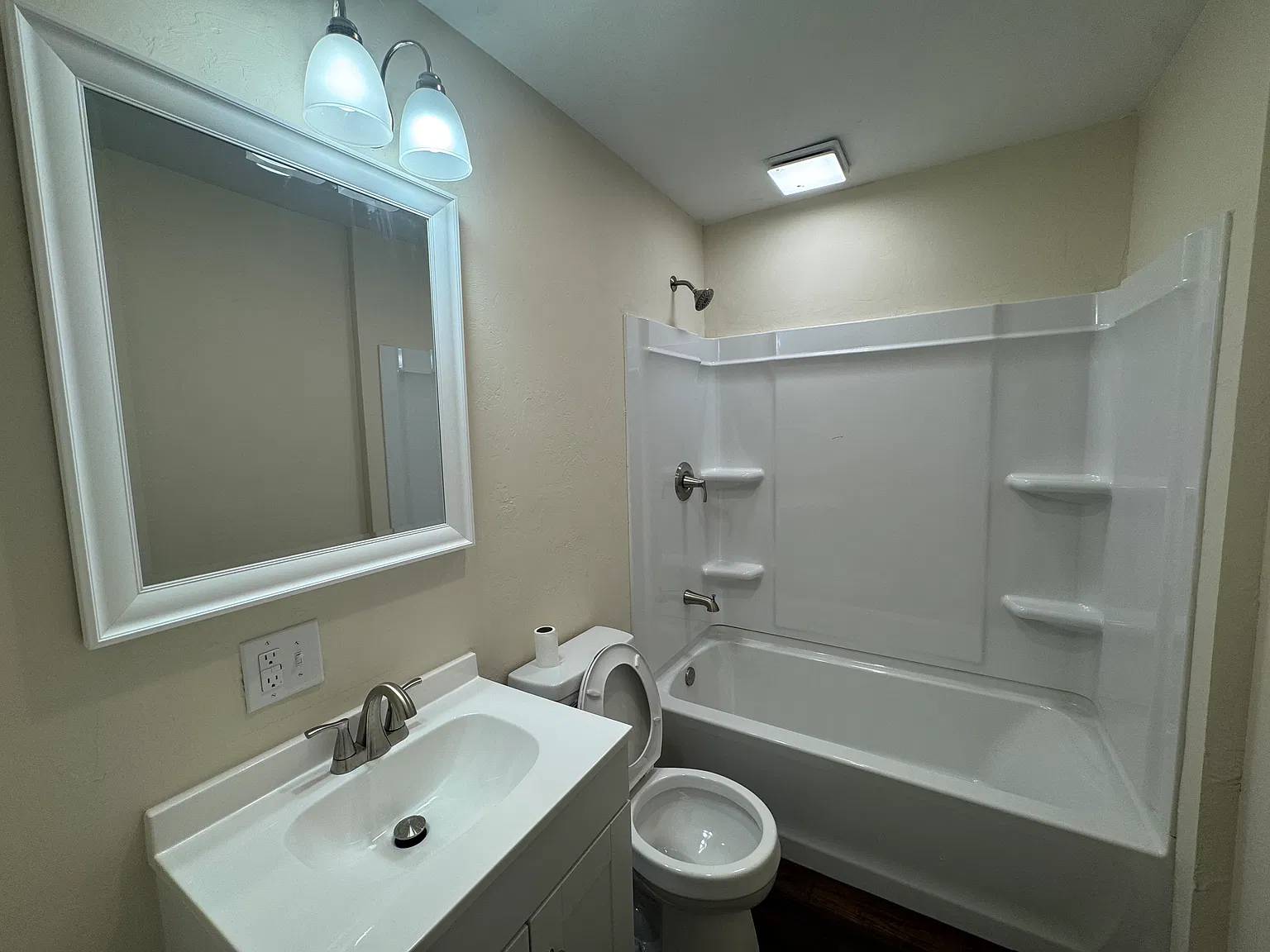 3 bed, 1250 sqft, $1,450 — Photo 4