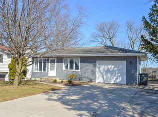 6619 235th Ave, Salem, WI 53168