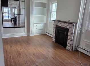 238 9th St #2, Troy, NY 12180