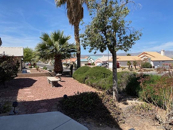 3rd image of 1590 Mariposa Way