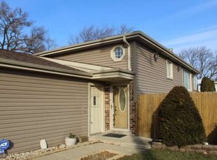 9600 Castello Ave, Melrose Park, IL 60164