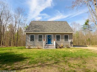 25 Rolling Brook Rd, Raymond, ME 04071