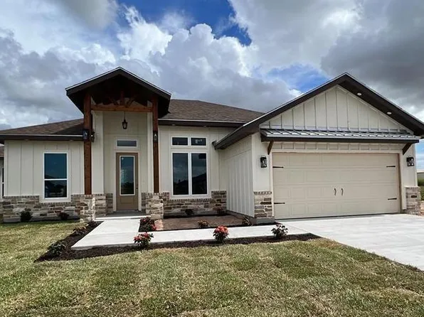 321 Janet Cir S, La Feria, TX 78559