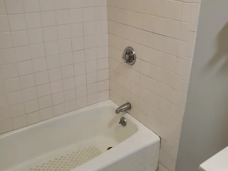 15 Riverside St #15 — Photo 3