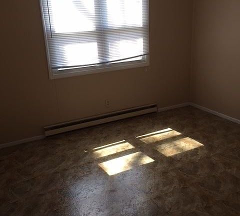 5th image of 432 S Grand Ave