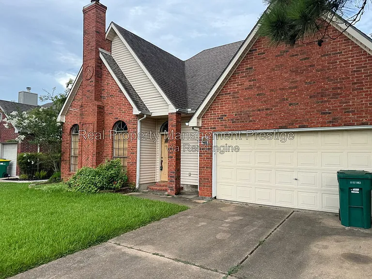 4422 Egret Dr — Photo 1