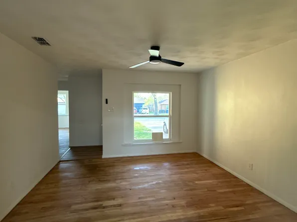 10121 Muskogee Dr, Dallas, TX 75217