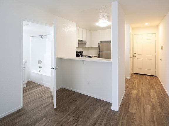 2nd image of 4457 Temecula St Unit 103
