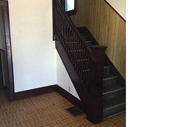 2nd image of 184 Crowley Ave