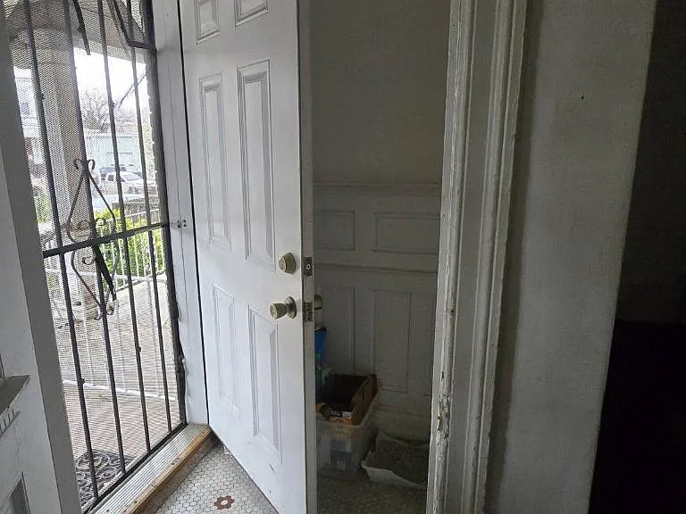 6210 W Stiles St — Photo 11
