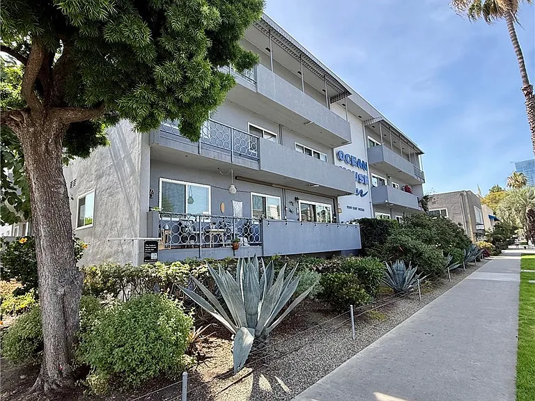 1200 E Ocean Blvd #76 — Photo 1