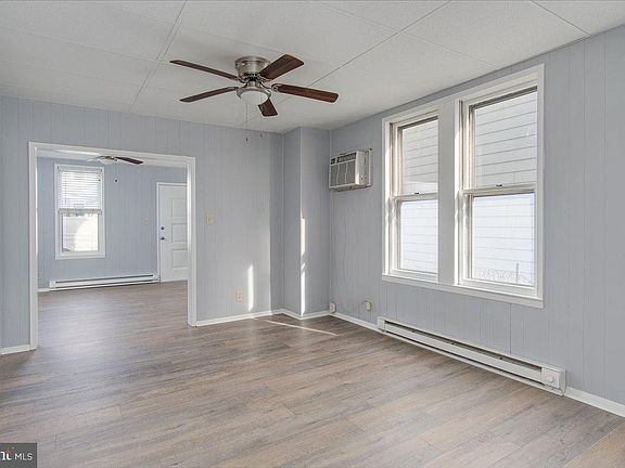 5th image of 421 W Church St