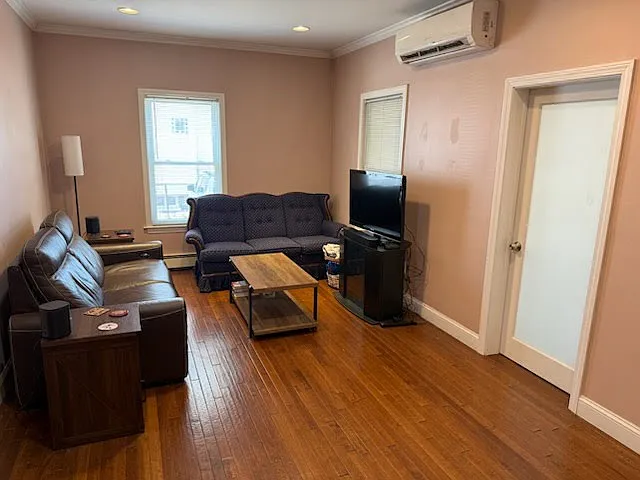 2 bed, $2,700 — Photo 3