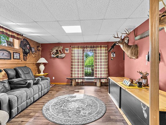 4th image of 83 Ruby Ln