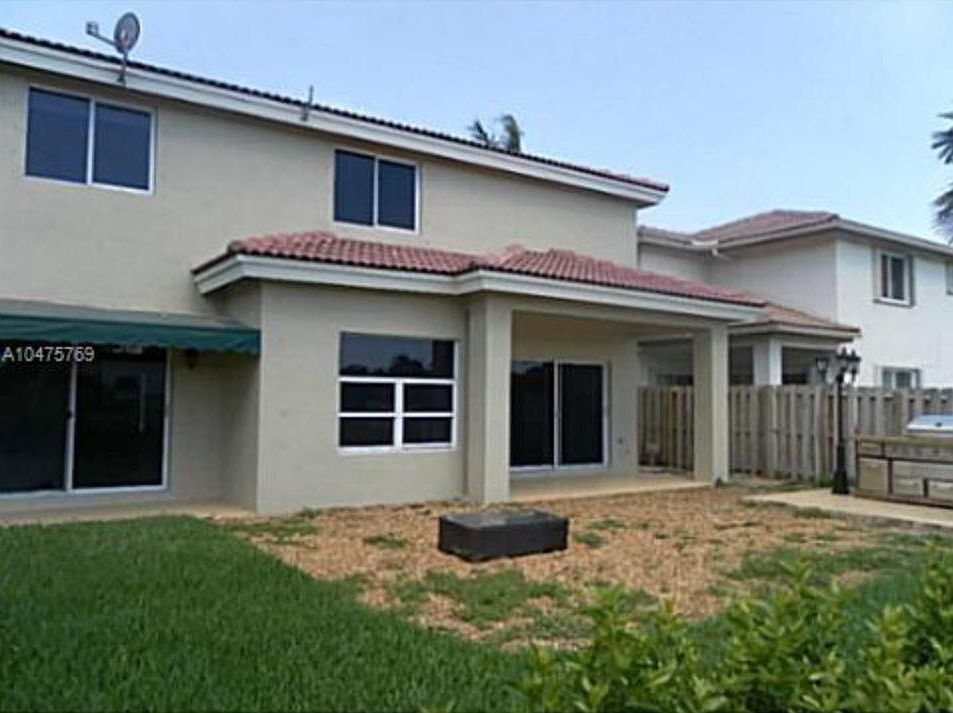 1st image of 4609 NW 111th Ct