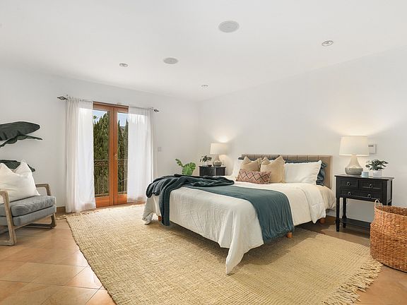 3rd image of 12510 W Sunset Blvd #1
