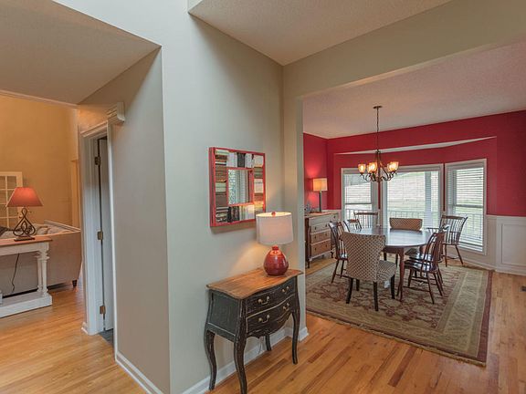 3rd image of 11 High Meadow Dr