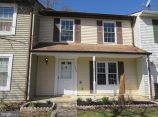 1560 Pin Oak Dr, Waldorf, MD