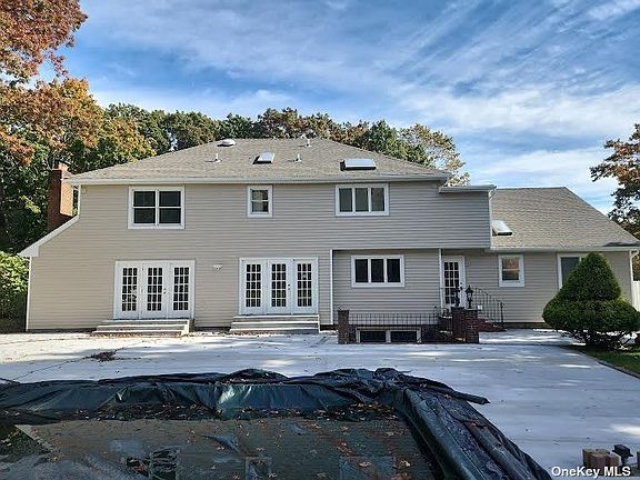 5th image of 8 Sunwood Dr