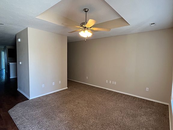 2nd image of 1519 W Pebblebrooke Dr #1519P