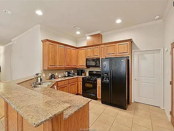 4 bed, 1804 sqft, $2,150 — Photo 4