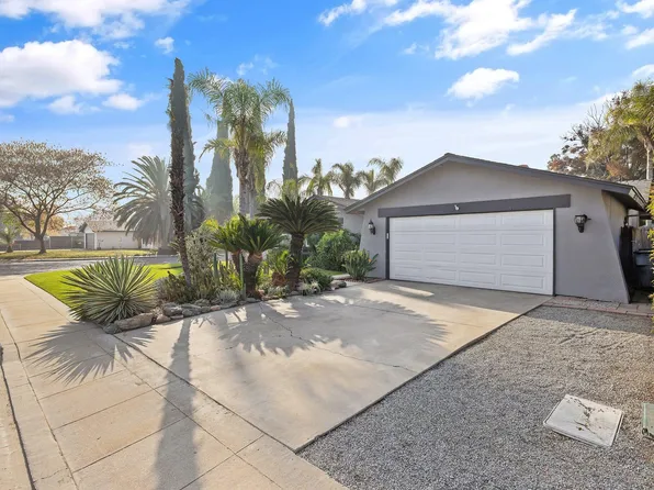 2215 S Fontana Street, Visalia, CA 93277