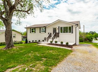 709 Perry Dr, Springfield, TN 37172