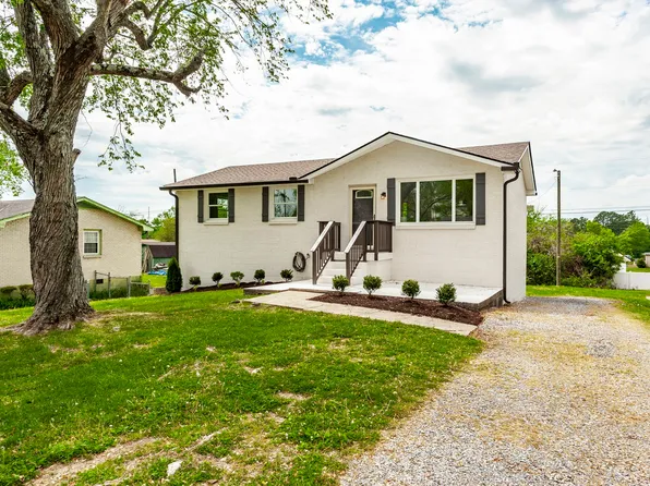 709 Perry Dr, Springfield, TN 37172