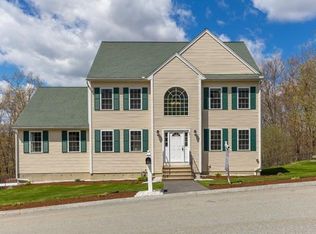 281 Oakland Ave, Methuen, MA 01844