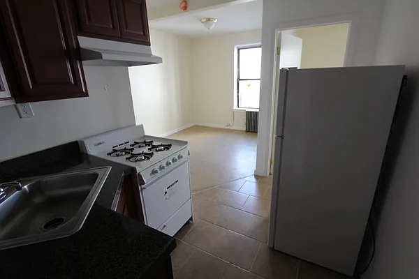 Rented by Bohemia Realty Group | media 11