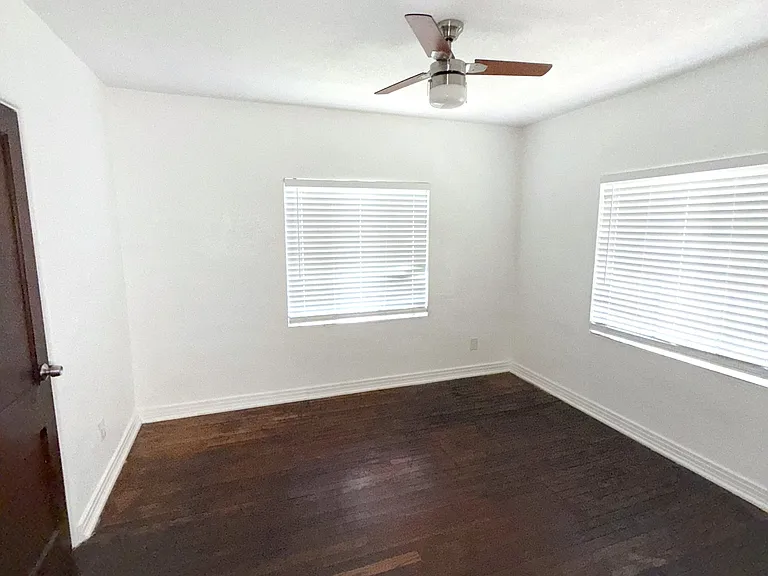 1415 Asher Ln — Photo 5