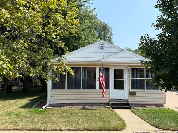 4224 Harrison St, Sioux City, IA 51108