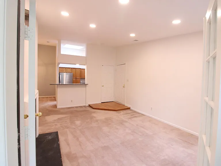 7509 Ashby Ln #N — Photo 21