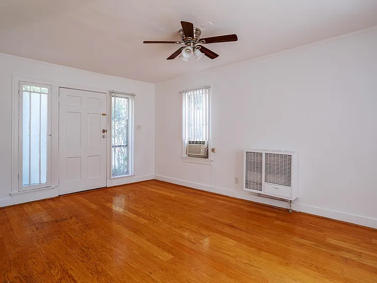 1410 Micheltorena St #1/4 — Photo 12