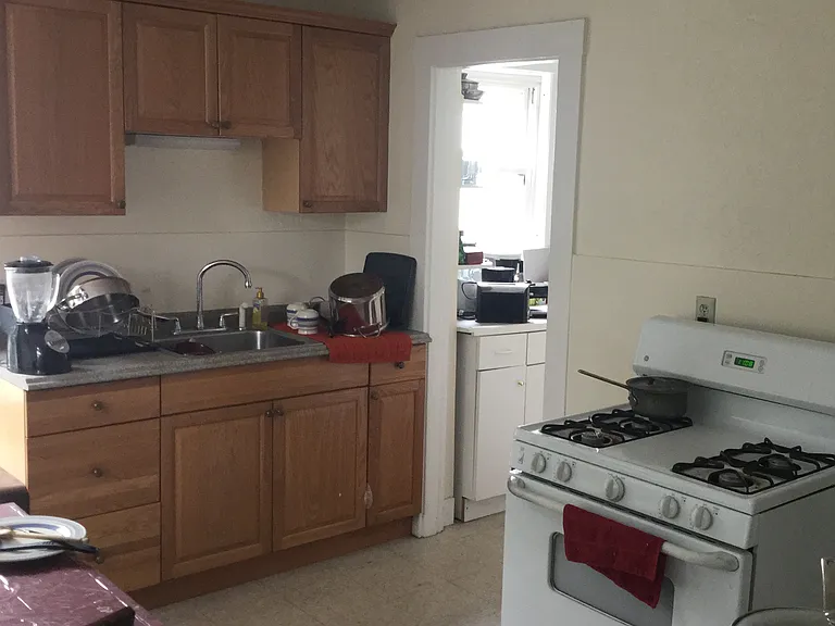 62 Brock St #1 — Photo 9