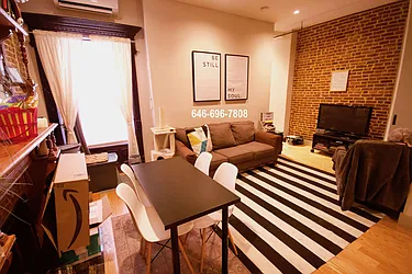 Rented by Meller Maayan S