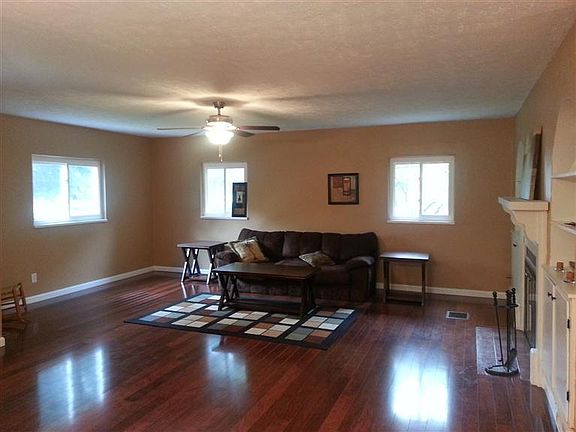 2nd image of 808 N West St