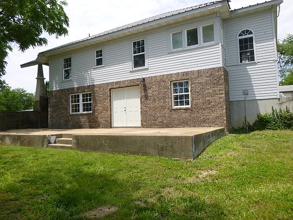 Large concrete patio.